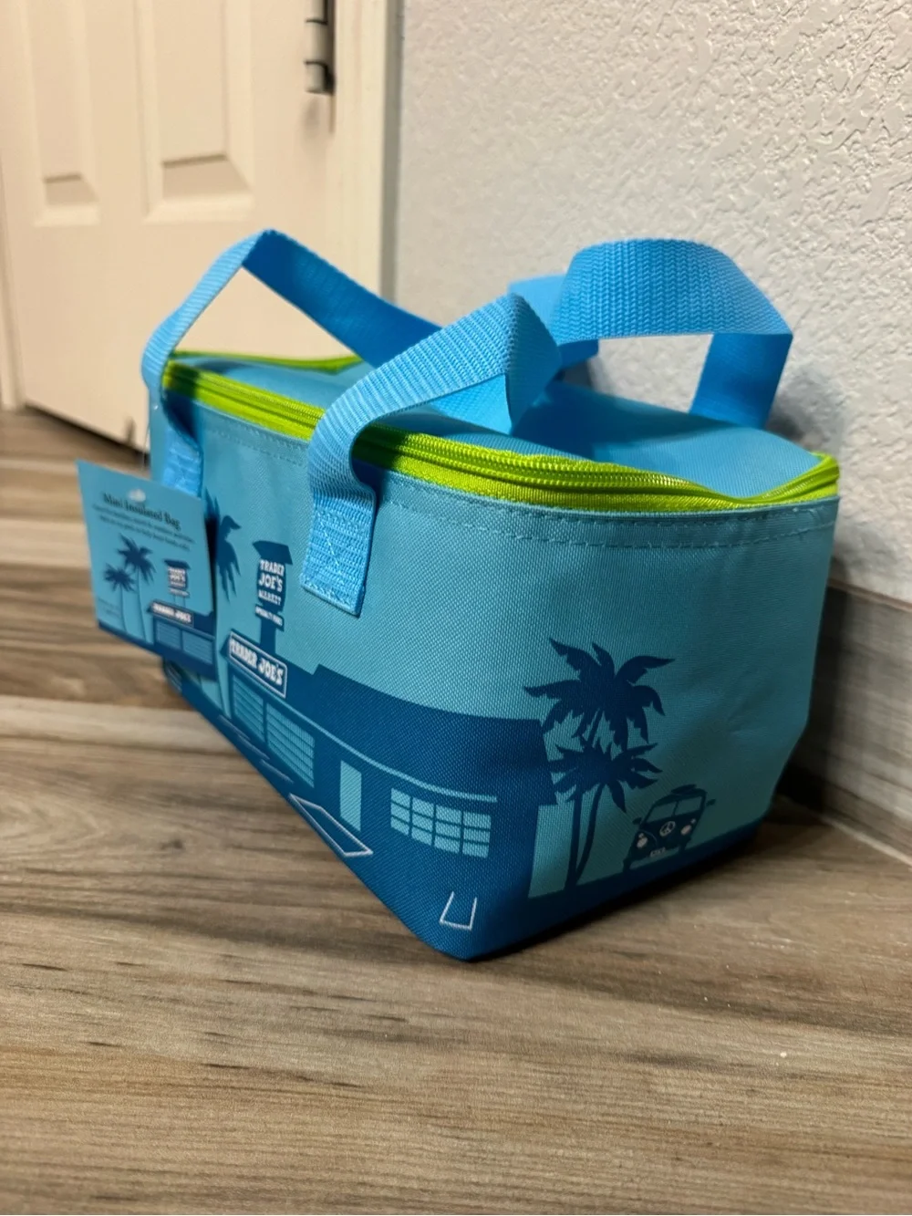 Trader Joe's Mini Insulated Lunch Bag - Blue with Lime Zipper